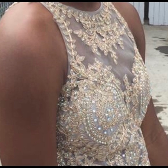 Champagne colored prom dress - size 2 - Picture 6 of 8